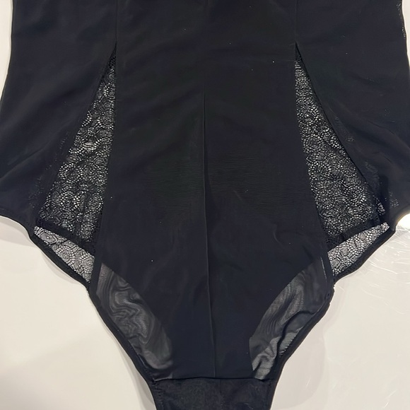 ASHLEY GRAHAM Satin & Lace Bodysuit Lingerie - Picture 8 of 12